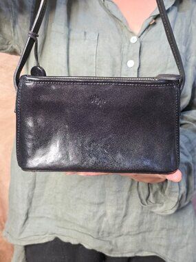 Monsac Black Leather Shoulder Bag Minimalist Crossbody Zip Top Purse